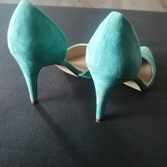 Teal Suede Spring Heels, Size 9 - Picture 3 of 3